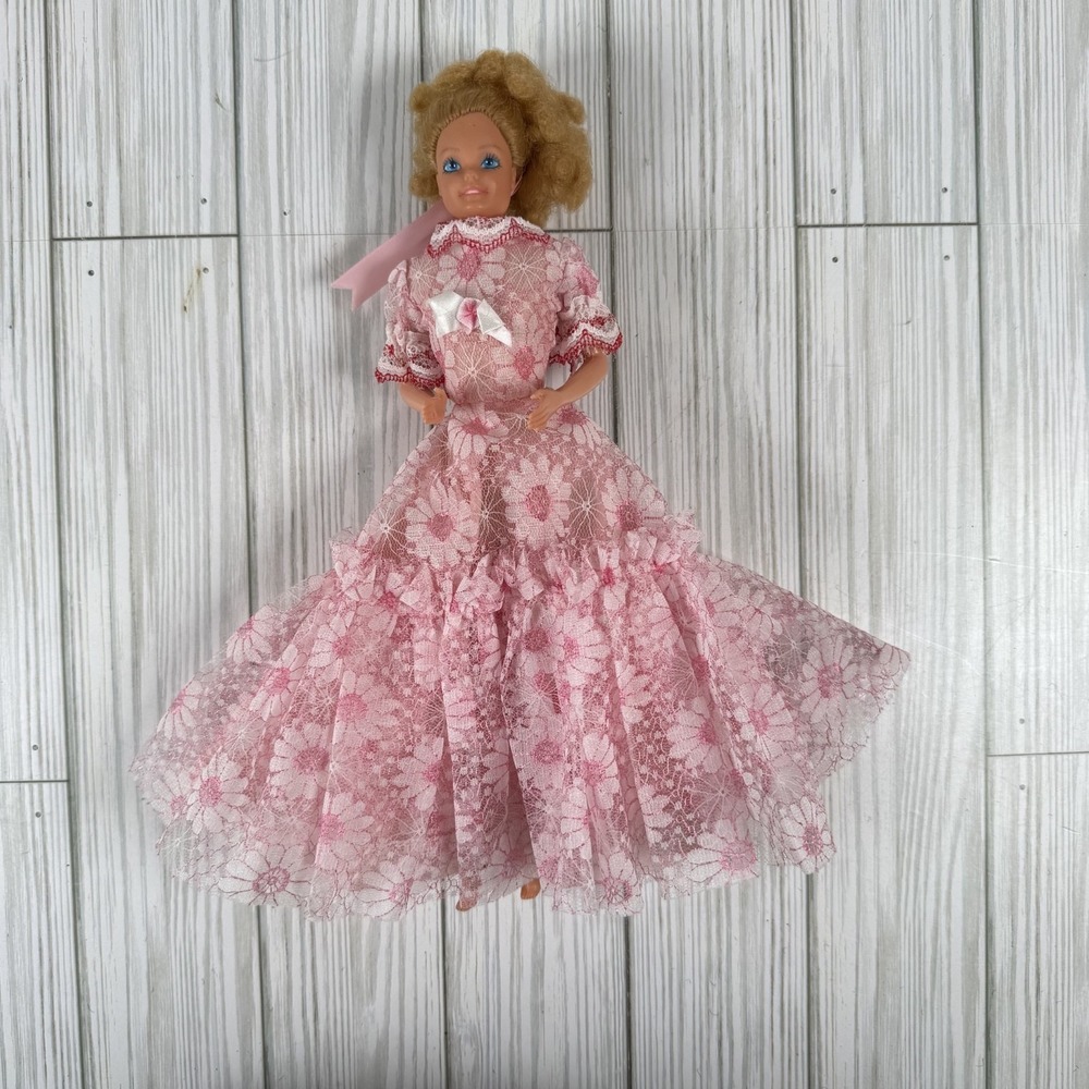 Vintage 1966 Mattel Barbie Doll Philippines Blonde Hair Twist & Turn